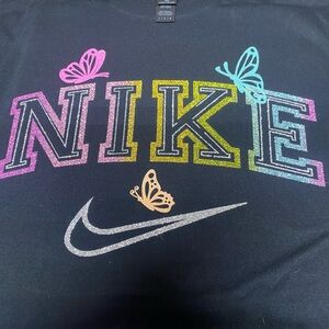 Butterfly Swoosh Done in Glitter Graphic Tee Size Large on Gildan Tee